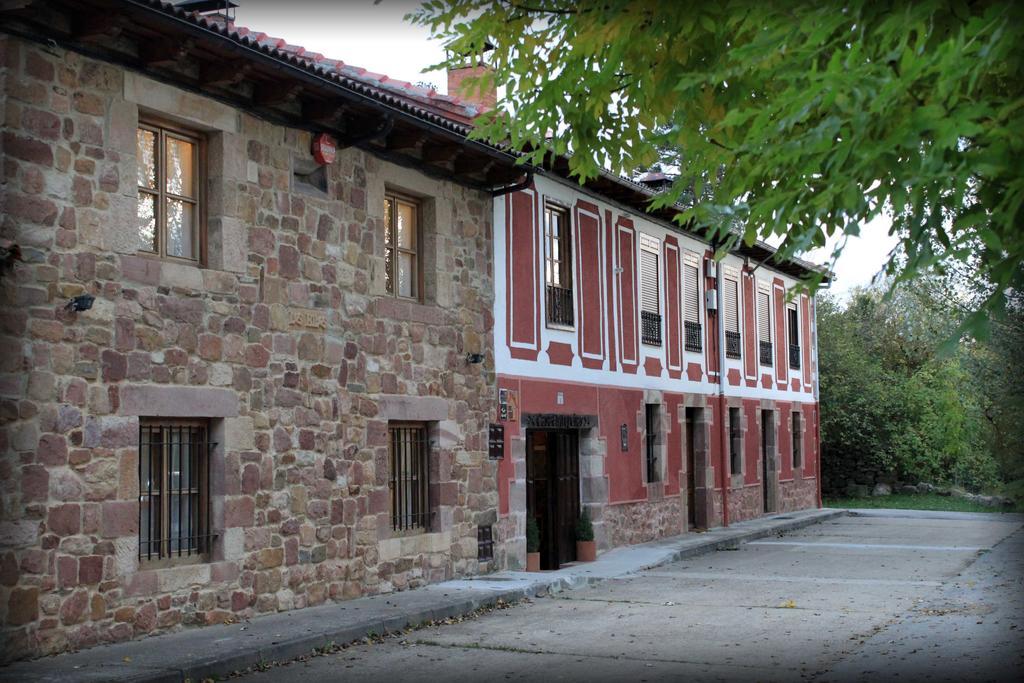 Maison d'hôtes Casa Entrenidos à Mudá Extérieur photo